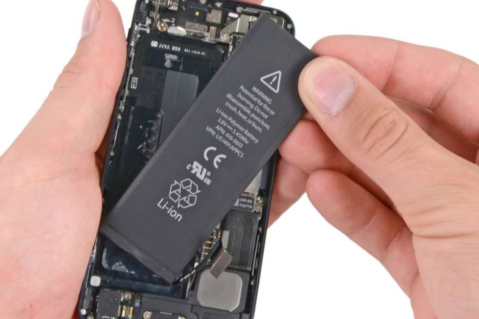 Apple viene multata di nuovo per le batterie dell'iPhone