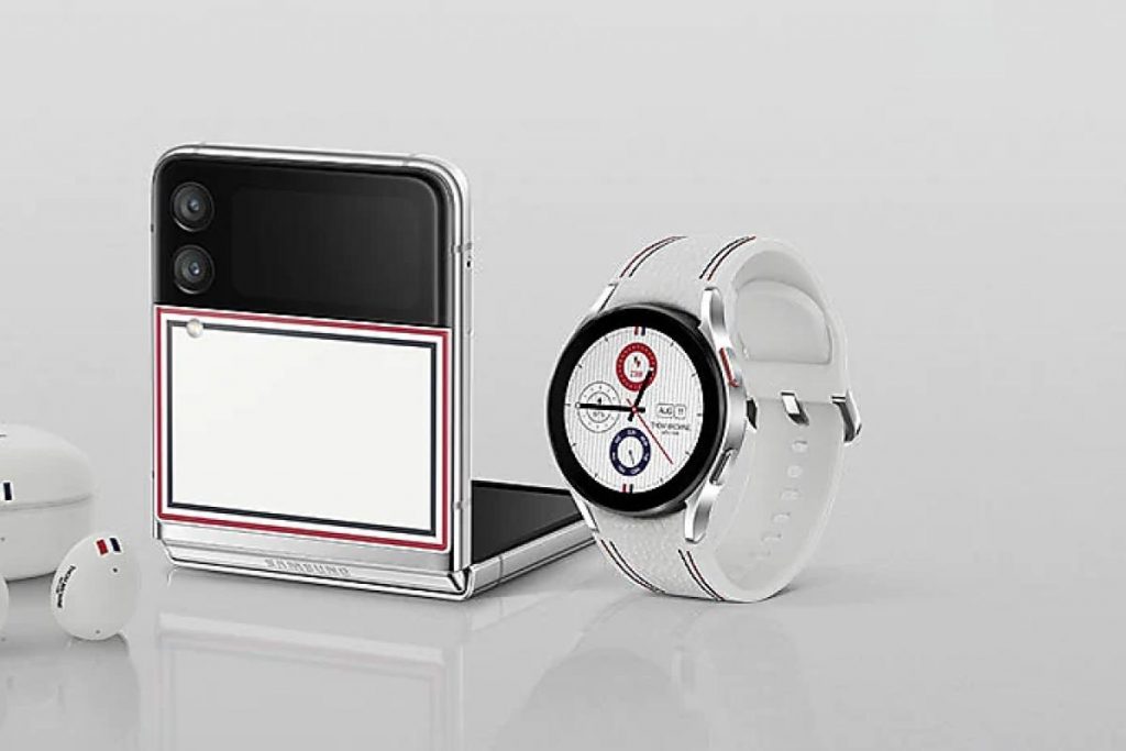 Samsung presenta l'edizione Thom Browne del Galaxy Watch 4 Classic