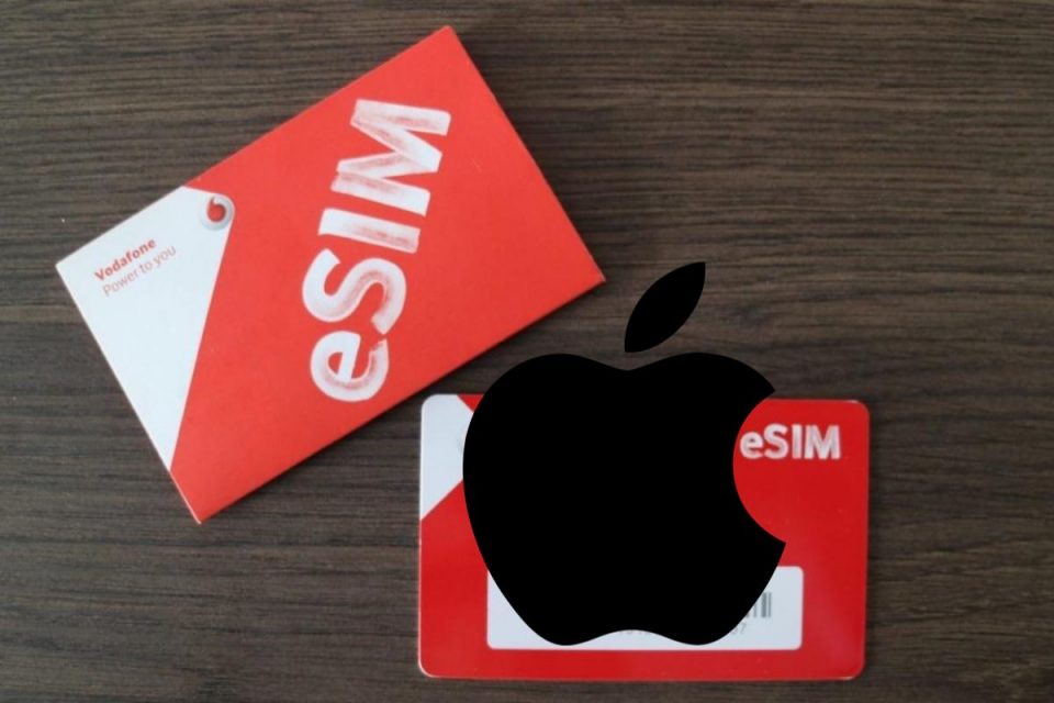 Apple si prepara per iPhone senza slot per scheda SIM entro settembre 2022