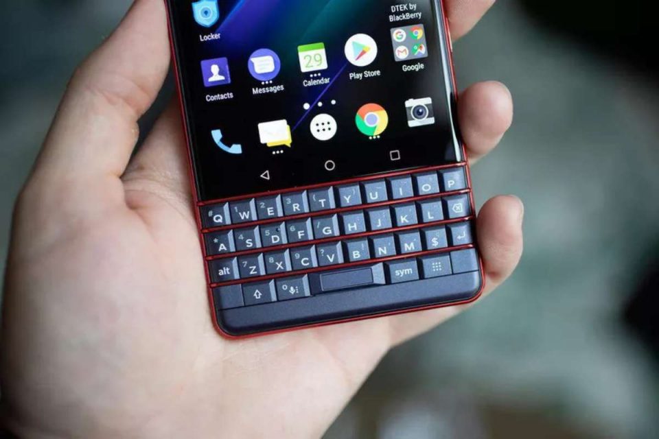 blackberry 5g progetto dispositivo smartphone