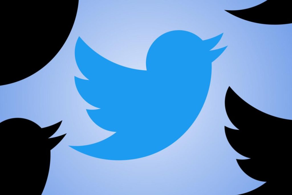 Twitter afferma che i segni di spunta blu "legacy" inizieranno a scomparire il primo di aprile