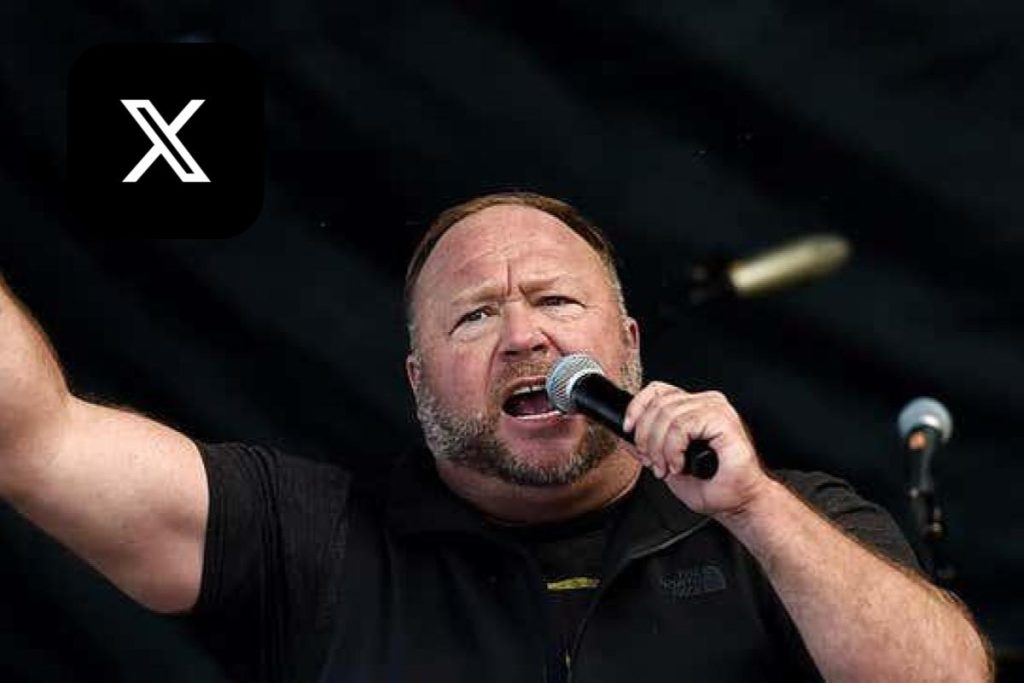 Alex Jones il teorico della cospirazione è tornato su X, grazie a Elon Musk