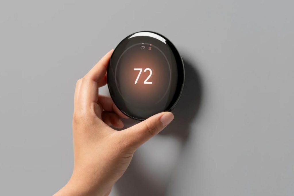 Nest Learning Thermostat di Google interfaccia utente migliorata e un display senza bordi